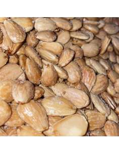 Almendra frita sin piel